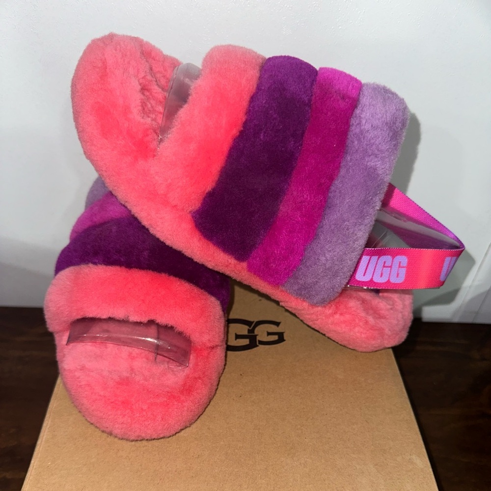 UGG Fluff Slide - Picture 4 of 4
